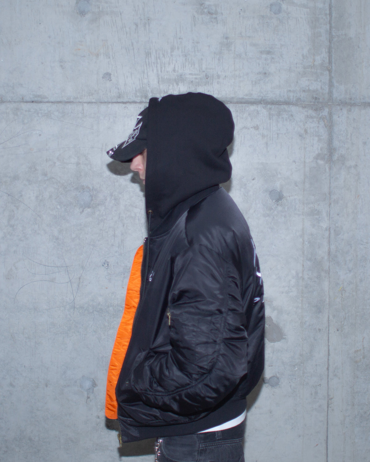 ACTIVEWEAR_BOMBER_JACKET